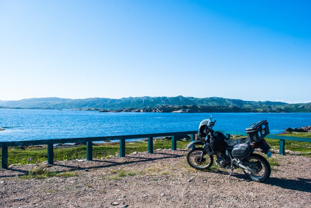 Blanc-Sablon environ moto